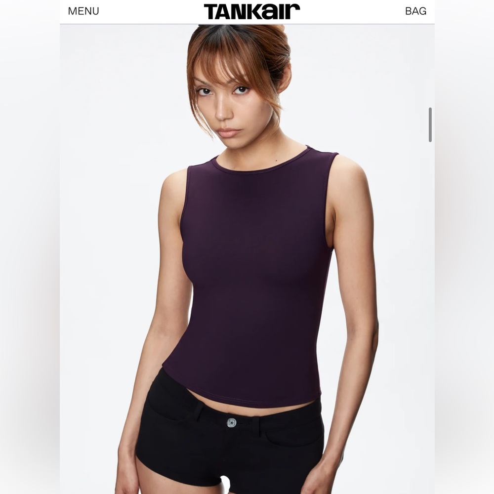 TANKAIR STRAIGHT NECK SLEEVELESS TOP
